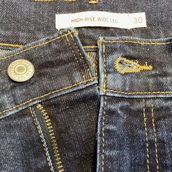 Levi’s Jeans Women’s Sz 30 Dark Wash High Rise Wide Leg Retro Hippie 70’… - Picture 8 of 8